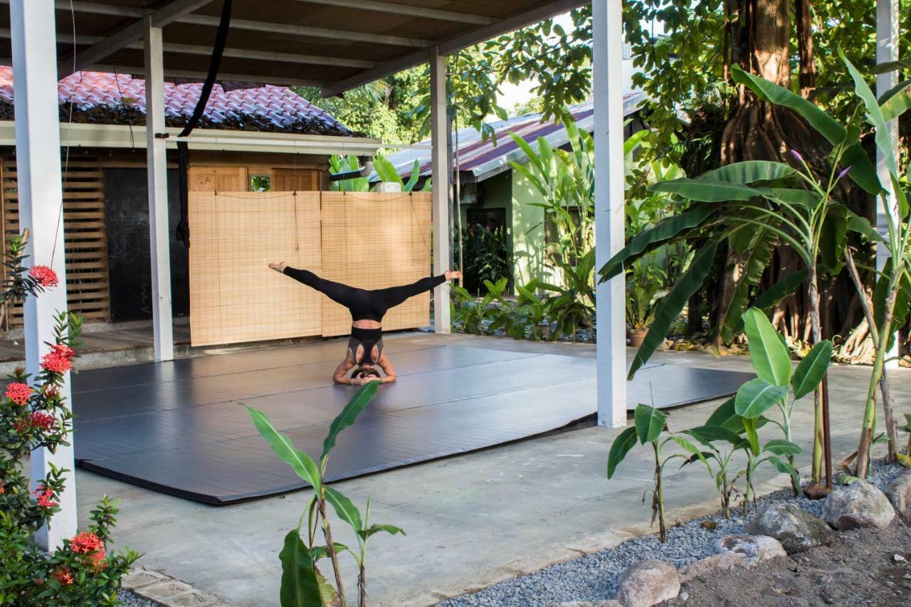 Jaco Inn Exteriör bild